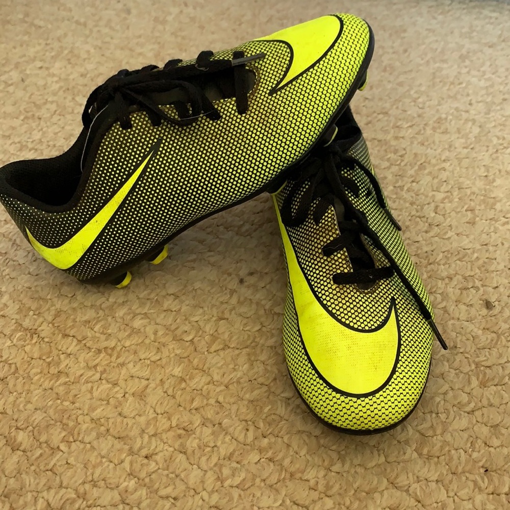 Boys Nike soccer cleats